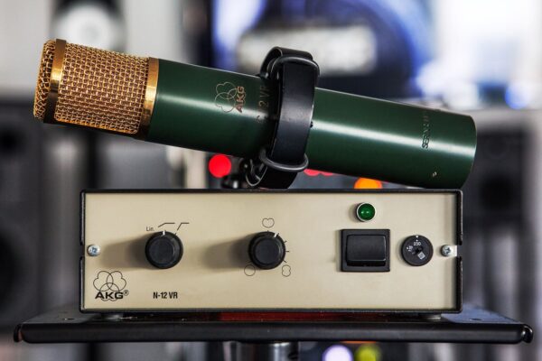 AKG C12 - VR