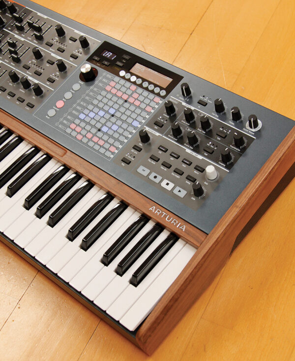 ARTURIA PolyBruTe - Image 2